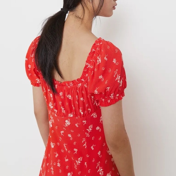 Red & white floral button front sweetheart dress - Picture 3 of 3